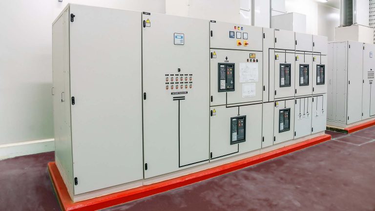 ארונות חשמל